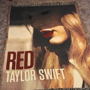Taylor Swift "Red" blanket