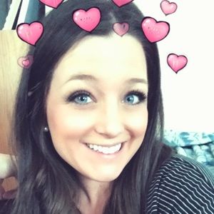 Meet your Posher, Becky