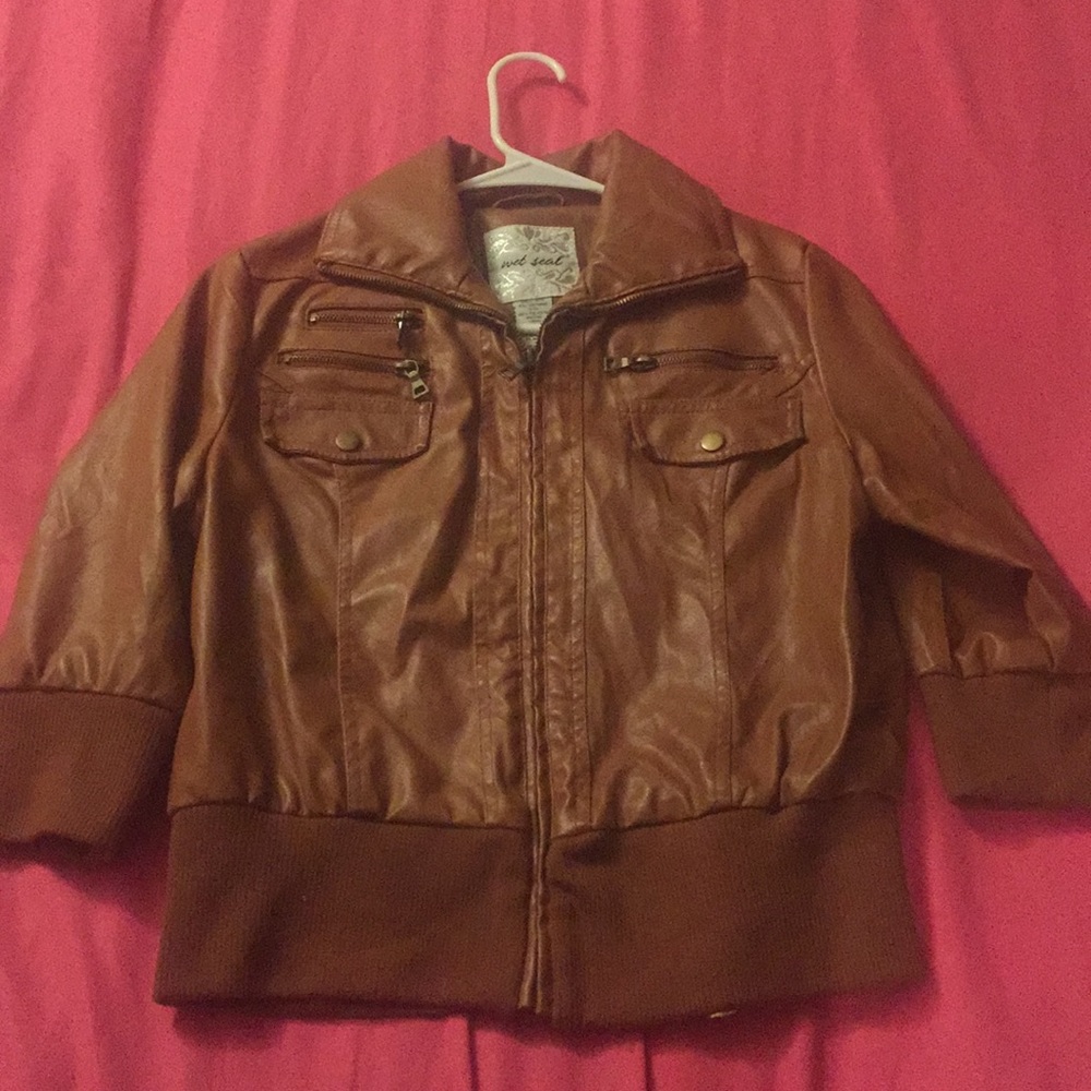Women's Cropped Leather Jacket