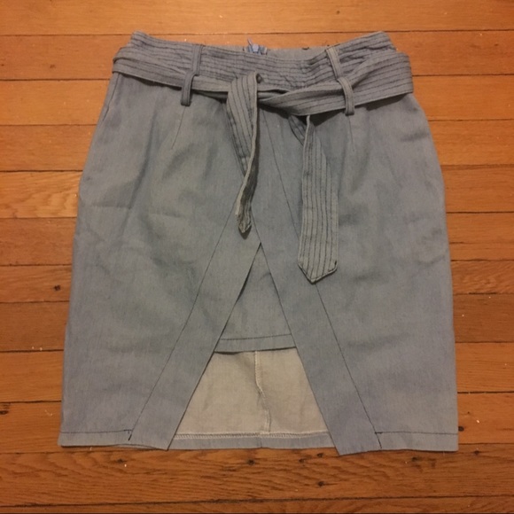 LF Dresses & Skirts - LF blue denim wrap split skirt sz 8 small nwt
