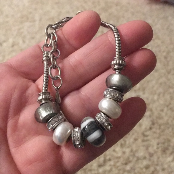 Bella Perkins bracelet - Picture 4 of 4