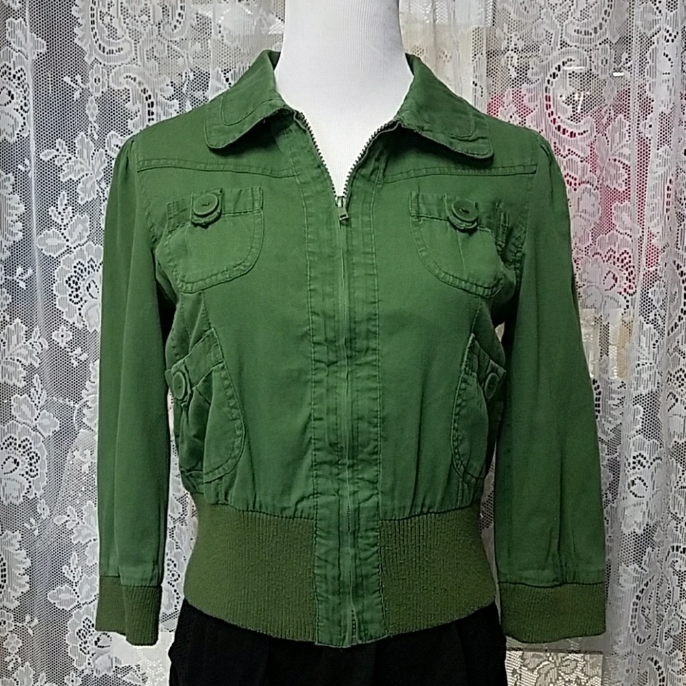 Wet seal jacket