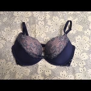 NWT Victoria’s Secret 34D lace padded demi bra