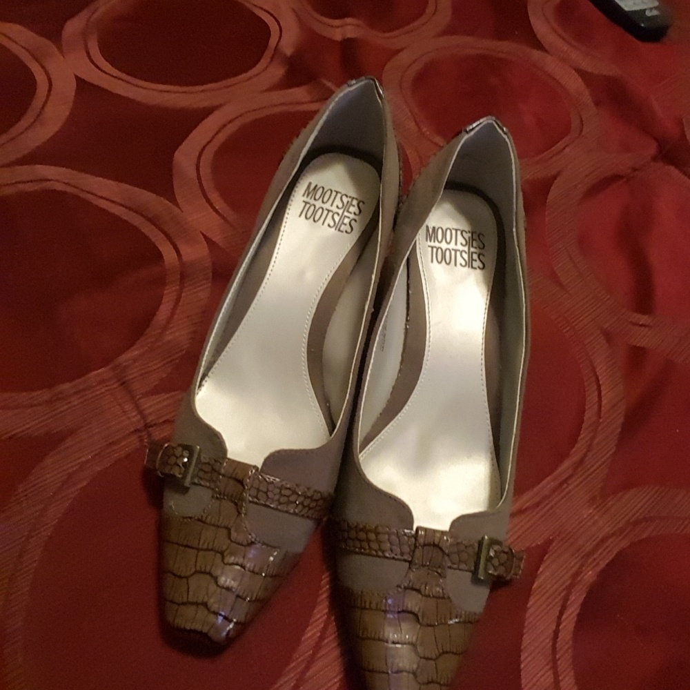 Olive and brown heels