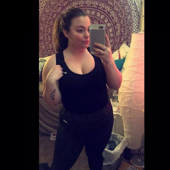 Meet your Posher, Monica - Picture 1 of 1