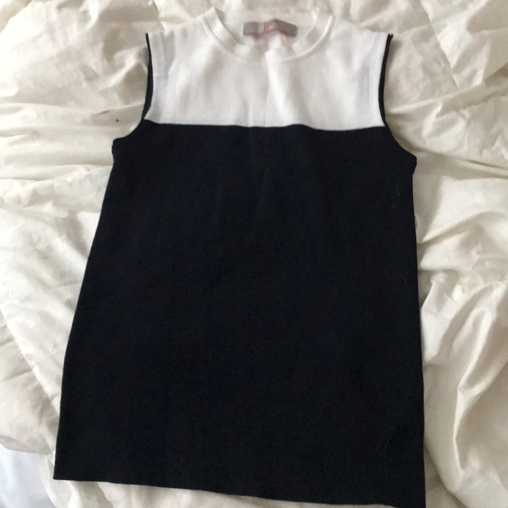 Black and white top $10 - never worn