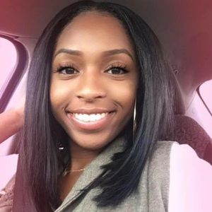 Meet your Posher, Ebony