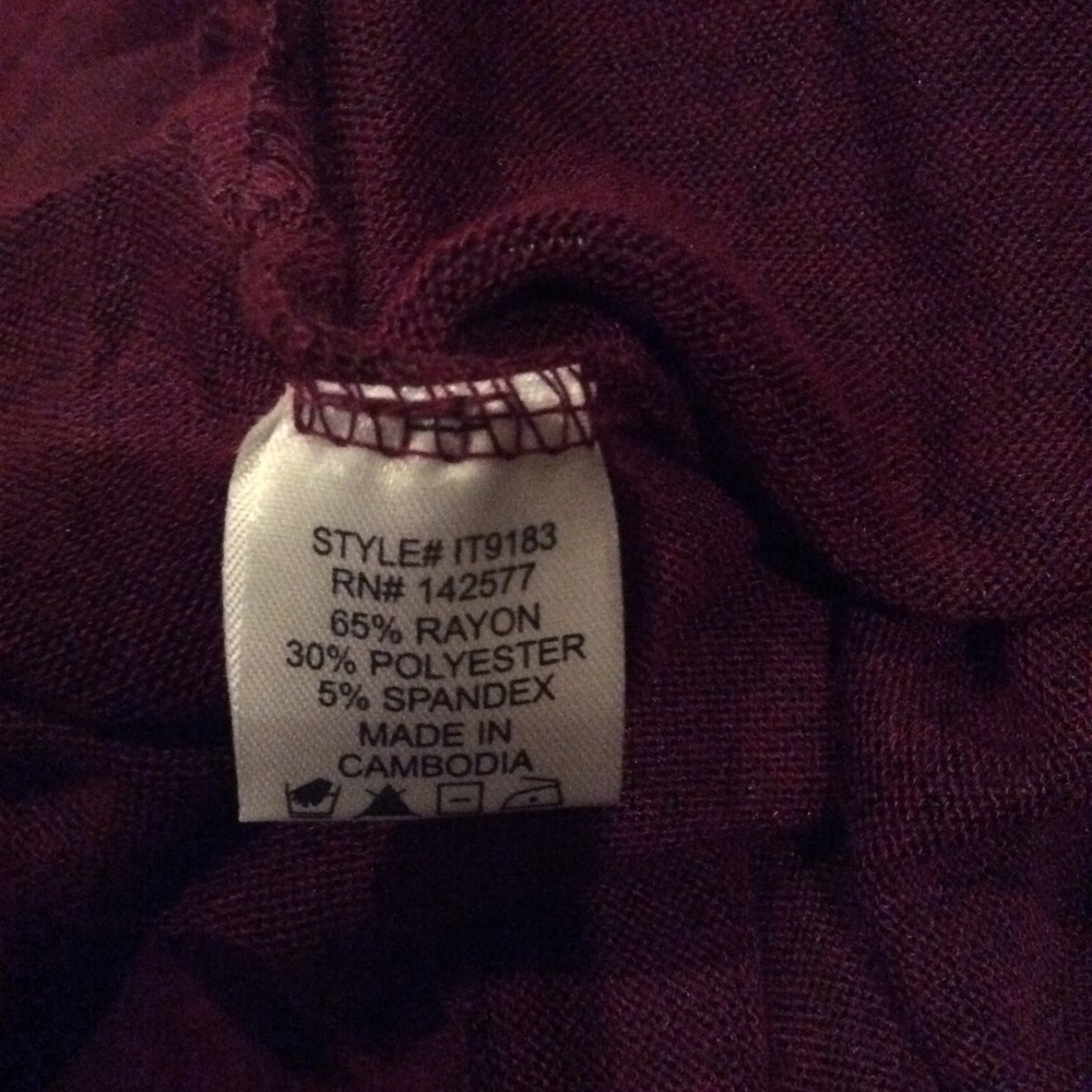 NWOT Long sleeve sweater.  Burgundy red top. - Picture 4 of 6