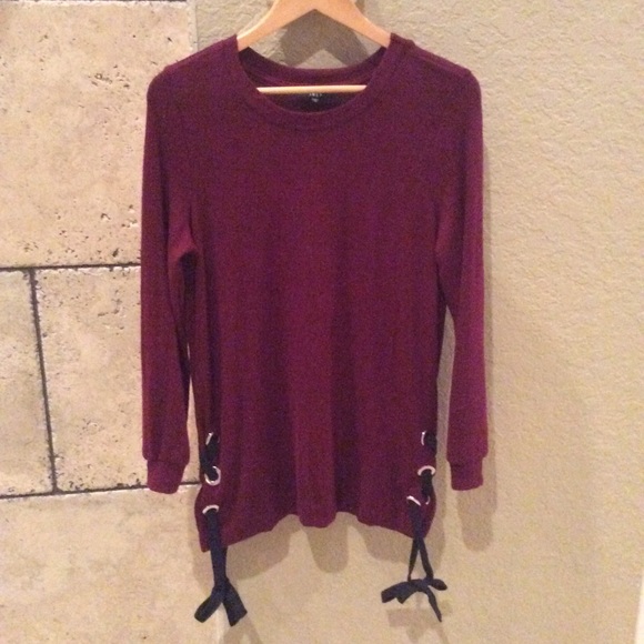NWOT Long sleeve sweater. Burgundy red top. - Picture 2 of 6
