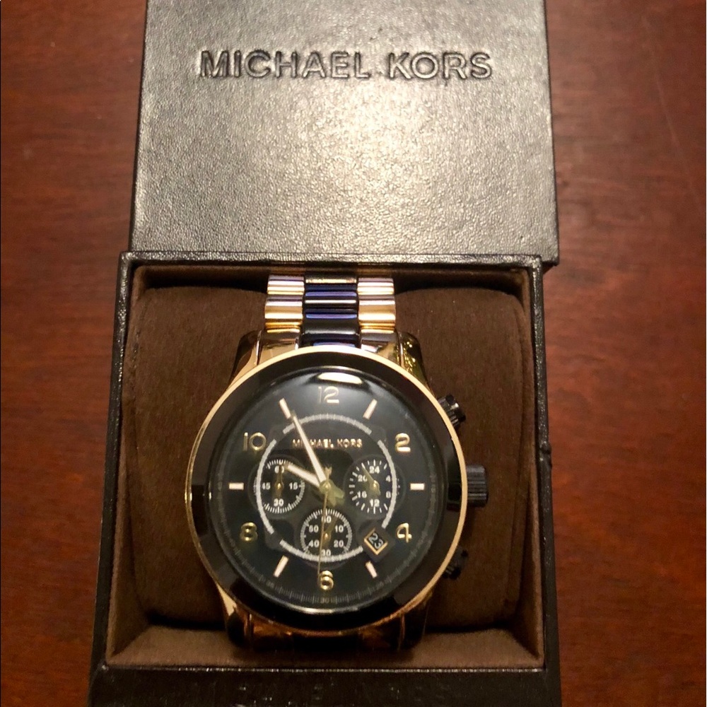 MICHAEL KORS Runway Black Dial Gold-Tone Watch
