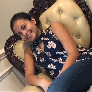 Meet your Posher, Roselyn