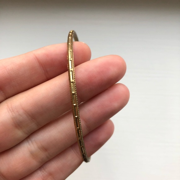 Vintage gold segmented stacking bangle bracelet - Picture 3 of 5