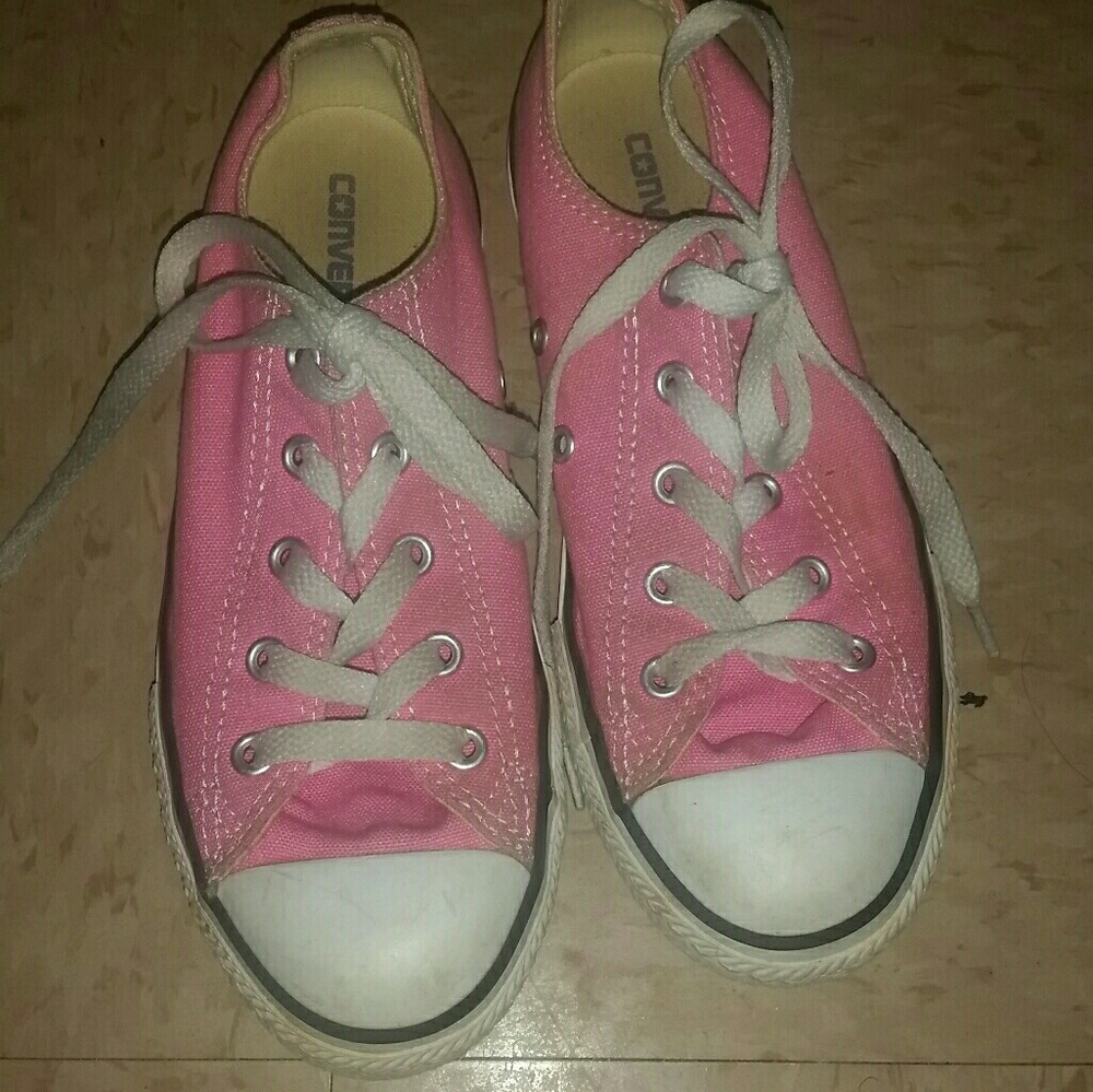 Pink Converse. Youth size 2