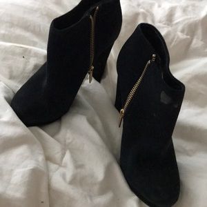 Michael Kors suede 5.5 black booties - $30