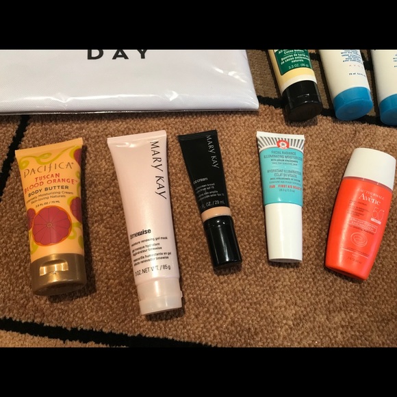 36 piece makeup, hair, skincare goodies!! - Picture 2 of 8