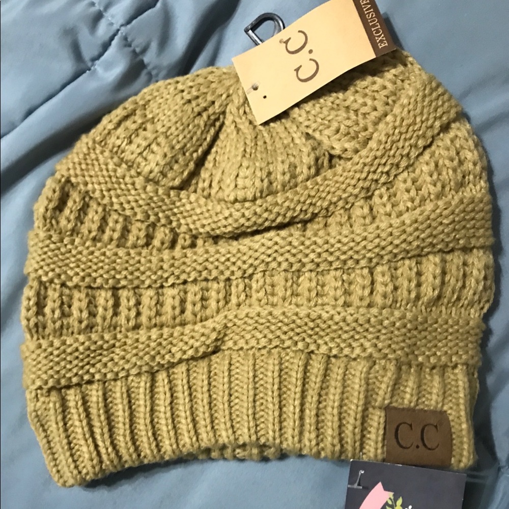 NWT CC beanie