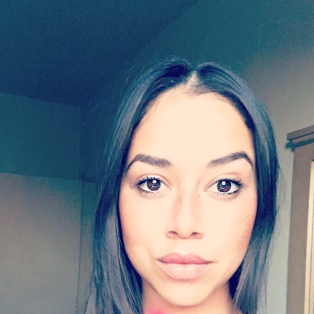 Meet your Posher, Chloë