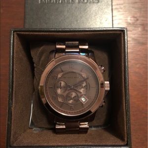 MK8204 Michael Kors Runway Stainless Steel Quartz