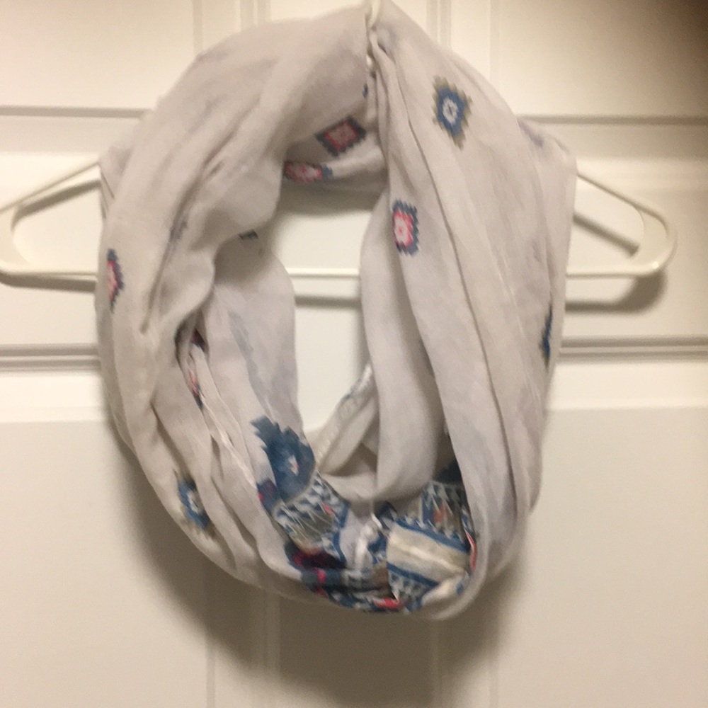 Infinity scarf with tribal pattern