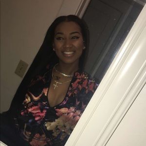 Meet your Posher, Fayth