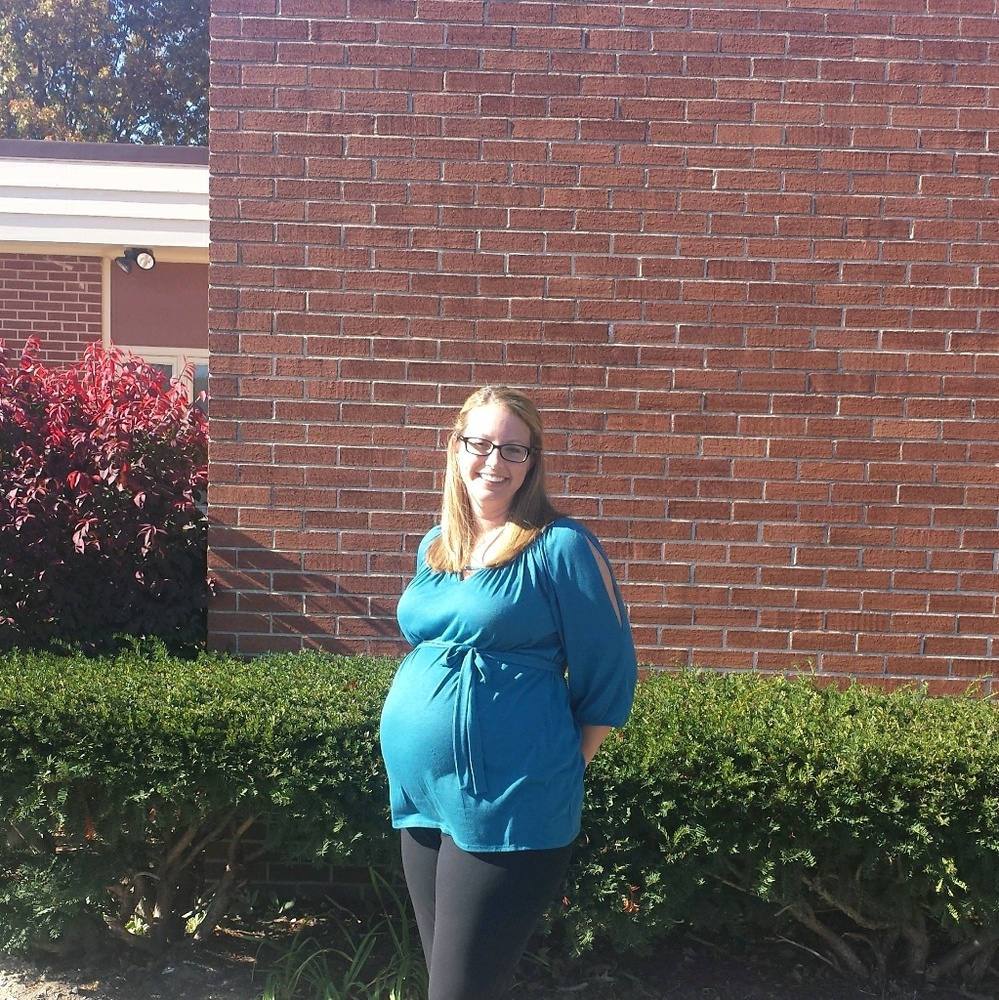 Meet your Posher, Nicole