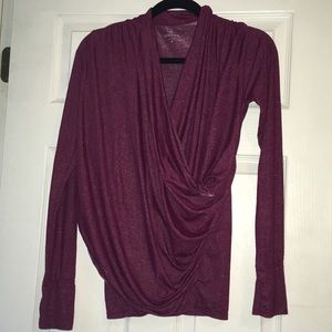 🎄Athleta Long Sleeve Shirt🎄