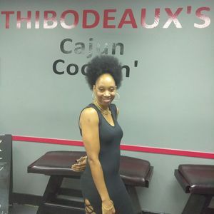 Meet your Posher, Dee