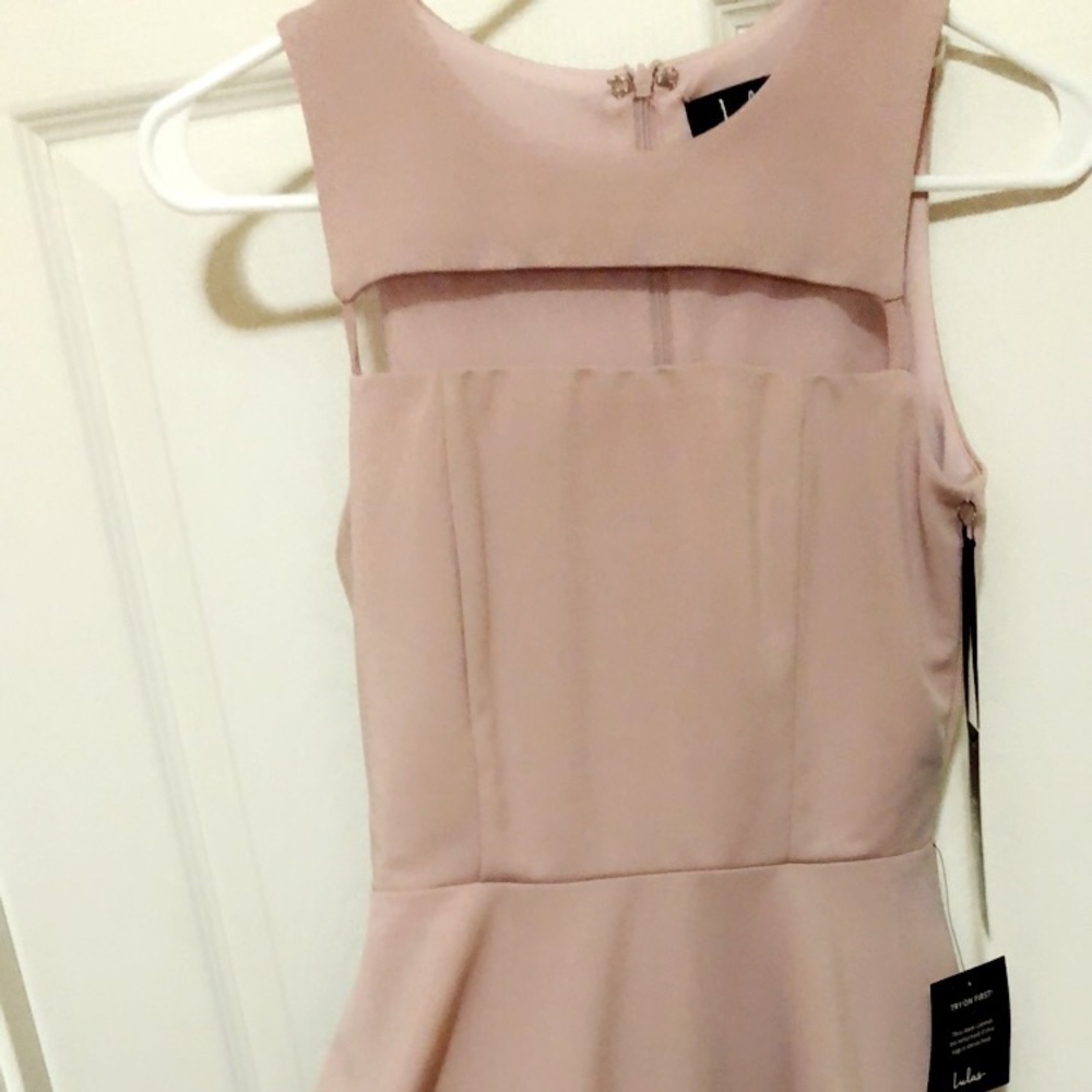 Dress - Picture 4 of 5