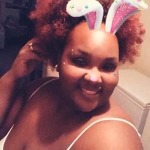 Meet your Posher, Monique