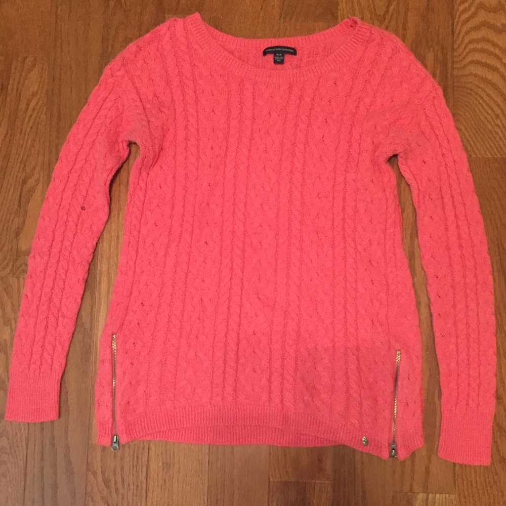 American Eagle Women's Sweater