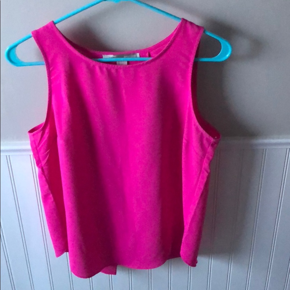 Fuchsia cut out back tank top