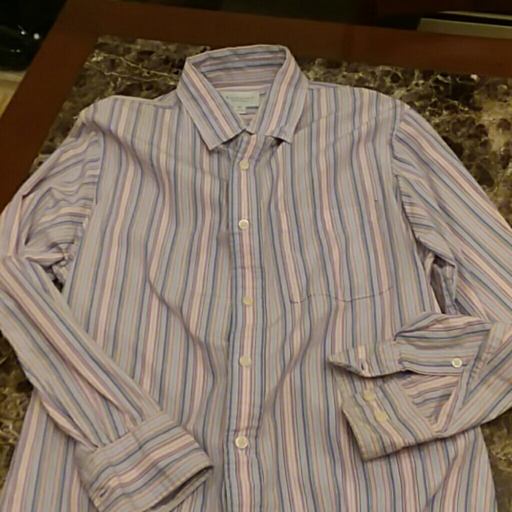 Senoma men's casual dress shirt.