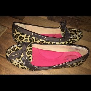 Sperry’s Leopard Sliders