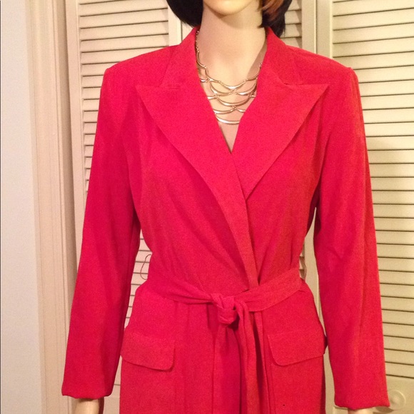 Suit - Picture 2 of 5