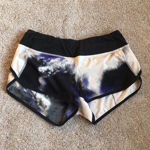 Lululemon Shorts - Size 2