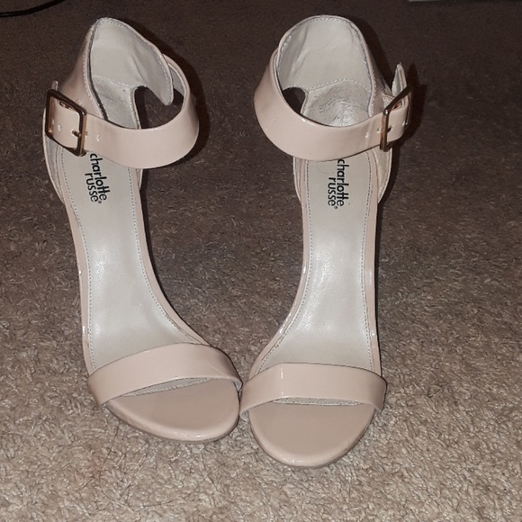 Heels - Picture 1 of 3