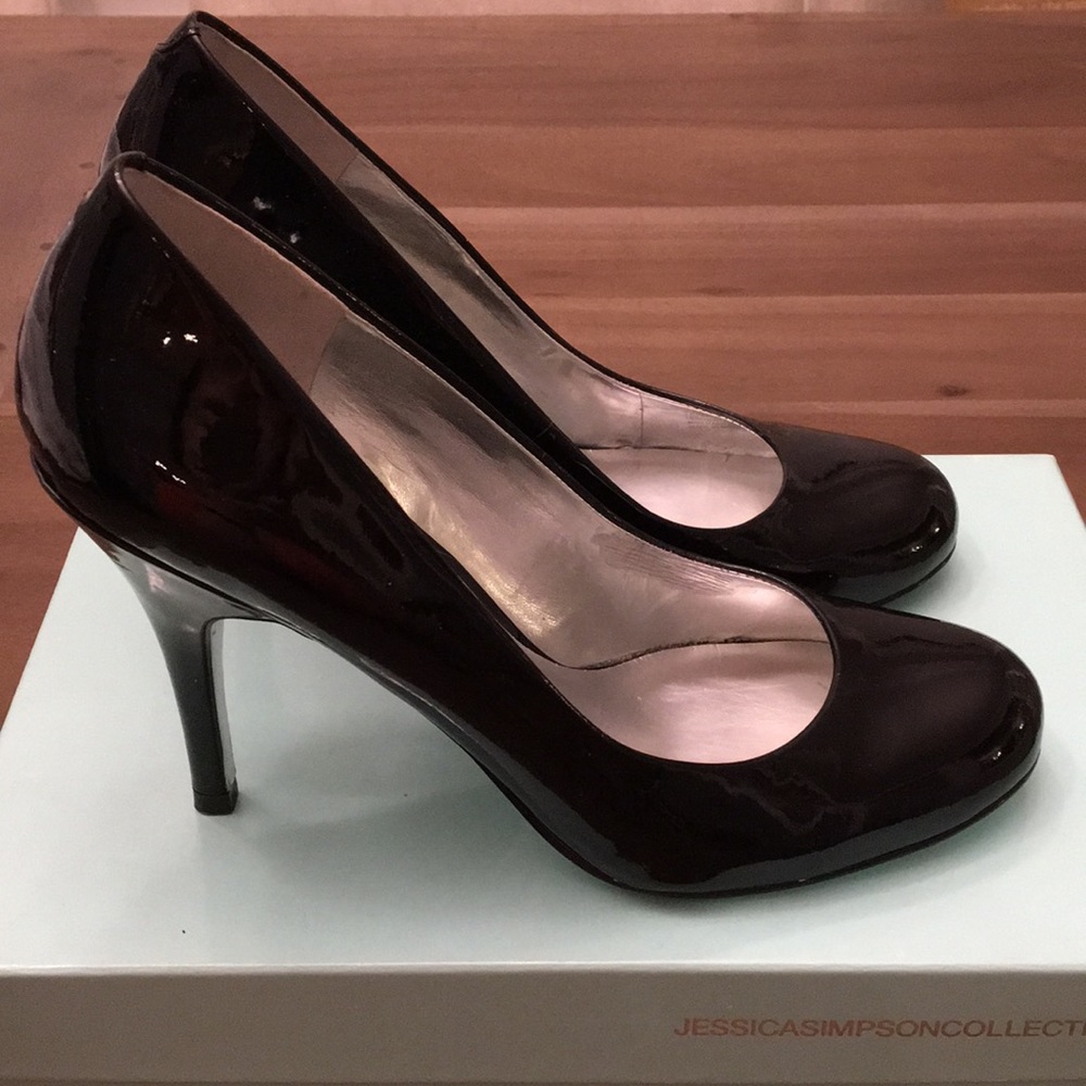 Jessica Simpson Oscar Black Smooth Patent Pumps