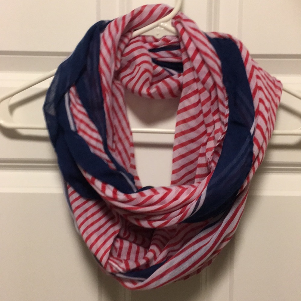 Patriotic infinity scarf