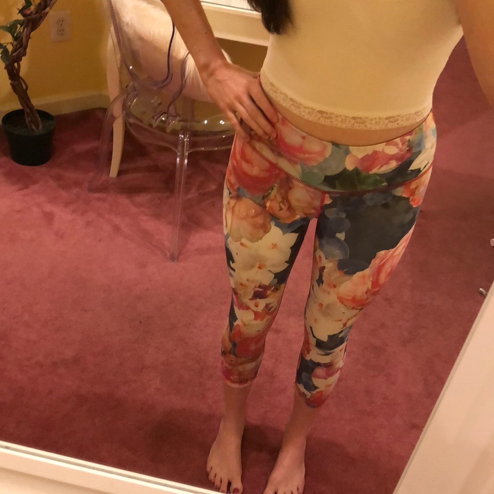 anthropologie cropped floral leggings