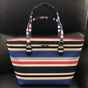 💖Make an Offer💖Kate Spade small dally striped