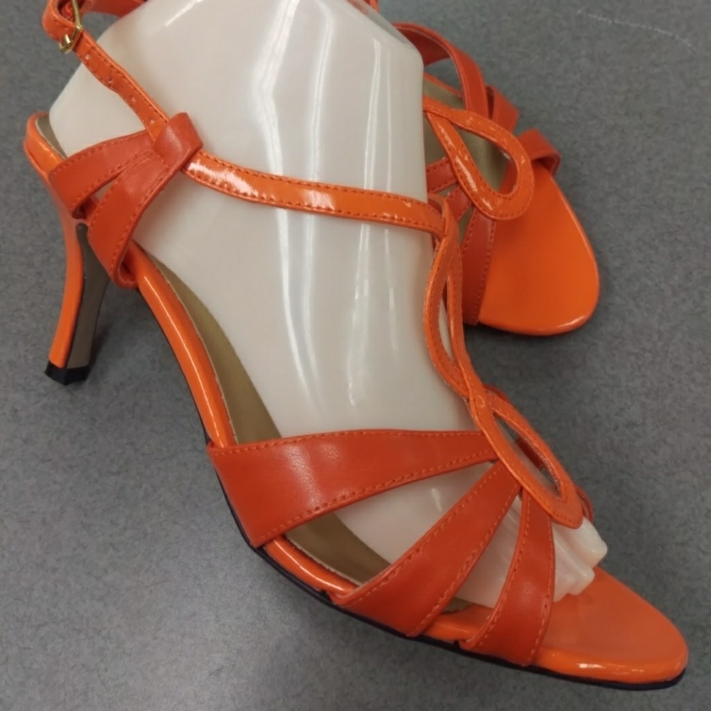 New Danna Raye 9M orange 3 inch heel slingback