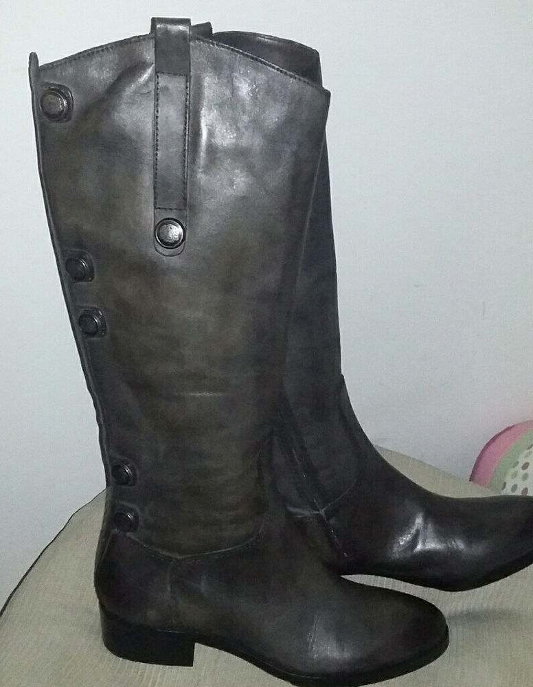 Arturo Chiang enchant boots