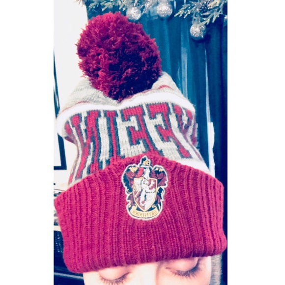 Gryffindor Harry Potter knit beanie - Picture 4 of 4