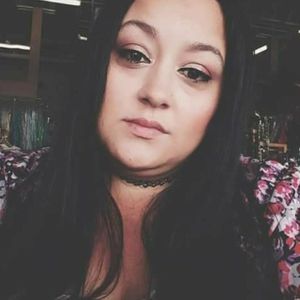 Meet your Posher, Kendra