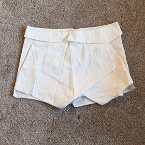 Aritzia White Skort - Size 4
