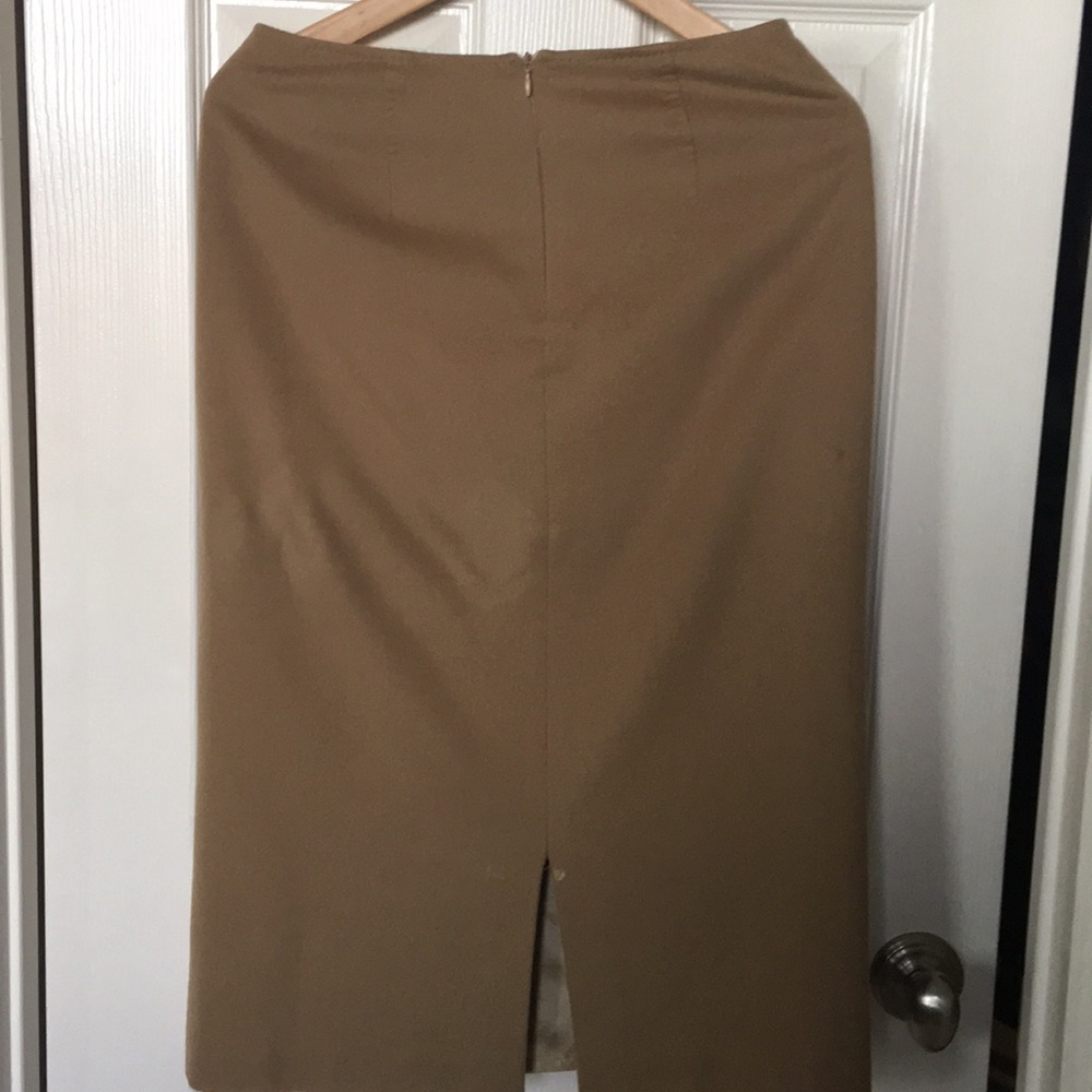 Skirt - Picture 2 of 4
