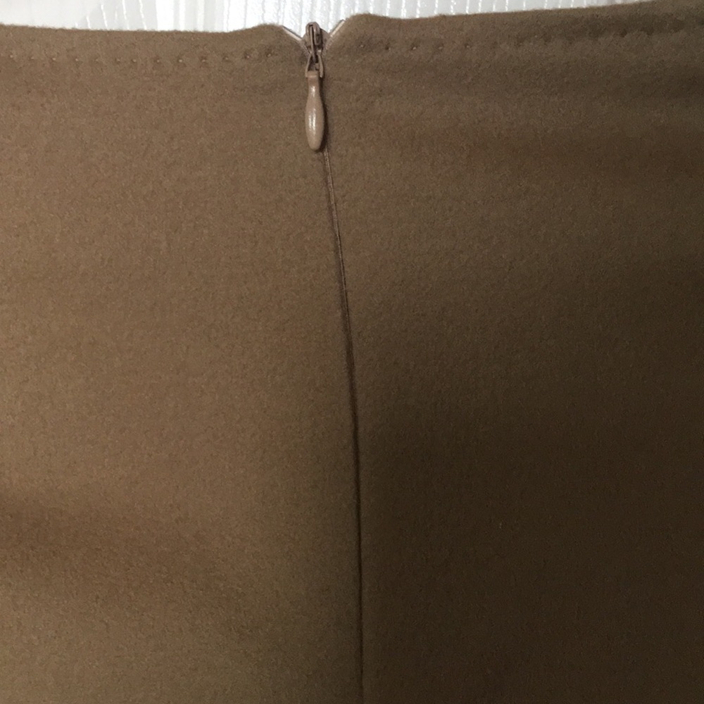 Skirt - Picture 3 of 4