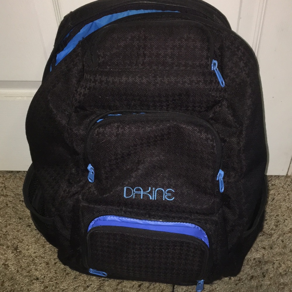 Dakine Women’s 15L Backpack