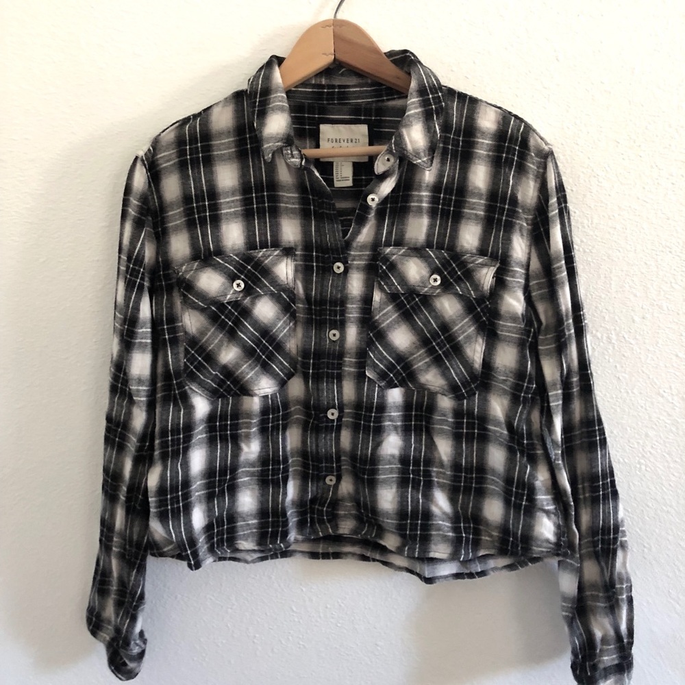 〰️ Forever 21 Black & White Gingham Flannel