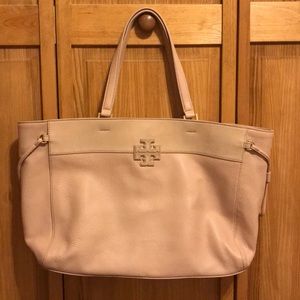 Tory Burch tote. Light pink. Like new!